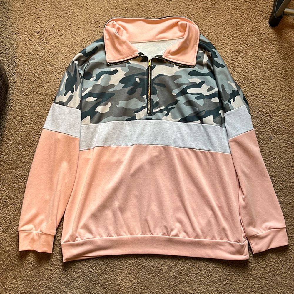 Women’s quarter zip long sleeve shirt